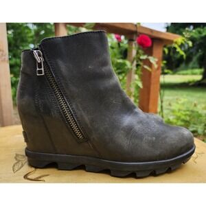 Sorel Joan of Arctic II Leather US 8.5 Wedge Boots Booties Zip Up Gray Nubuck